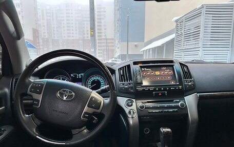Toyota Land Cruiser 200, 2008 год, 2 800 000 рублей, 14 фотография