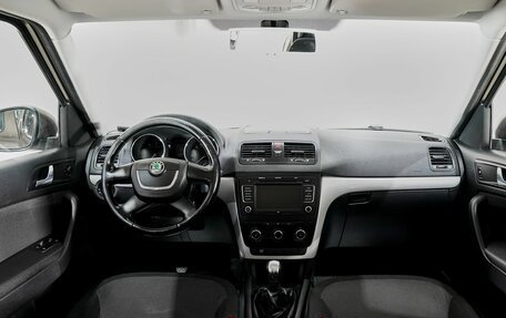 Skoda Yeti I рестайлинг, 2010 год, 695 000 рублей, 9 фотография