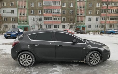 Opel Astra J, 2011 год, 790 000 рублей, 3 фотография