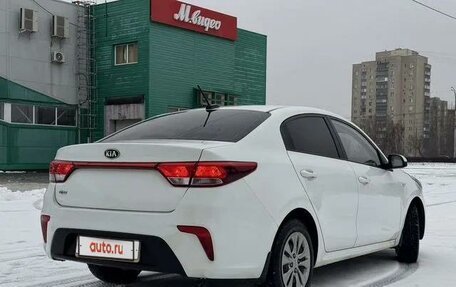 KIA Rio IV, 2018 год, 1 215 000 рублей, 6 фотография