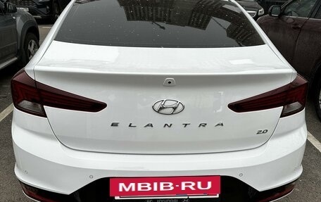 Hyundai Elantra VI рестайлинг, 2019 год, 1 850 000 рублей, 5 фотография