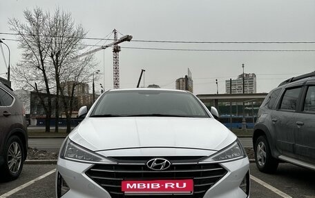 Hyundai Elantra VI рестайлинг, 2019 год, 1 850 000 рублей, 2 фотография