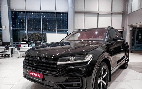 Volkswagen Touareg III, 2019 год, 4 800 000 рублей, 1 фотография