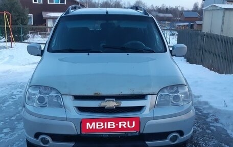 Chevrolet Niva I рестайлинг, 2011 год, 600 000 рублей, 8 фотография