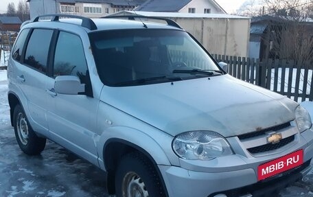 Chevrolet Niva I рестайлинг, 2011 год, 600 000 рублей, 11 фотография