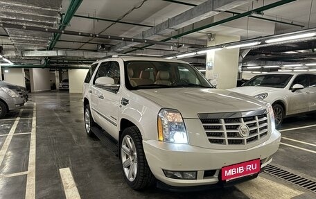 Cadillac Escalade III, 2012 год, 2 600 000 рублей, 10 фотография