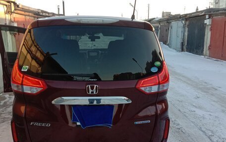 Honda Freed II, 2017 год, 1 700 000 рублей, 16 фотография