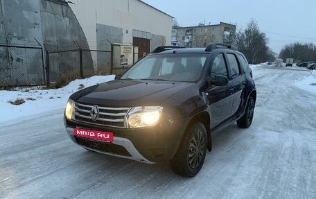 Renault Duster I рестайлинг, 2014 год, 900 000 рублей, 1 фотография