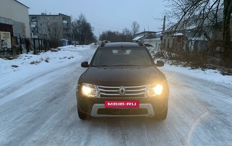 Renault Duster I рестайлинг, 2014 год, 900 000 рублей, 2 фотография