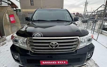 Toyota Land Cruiser 200, 2012 год, 4 300 000 рублей, 1 фотография