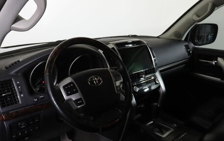 Toyota Land Cruiser 200, 2014 год, 4 299 000 рублей, 15 фотография