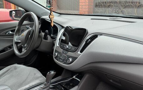Chevrolet Malibu IX, 2016 год, 1 700 000 рублей, 12 фотография