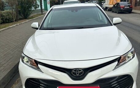 Toyota Camry, 2018 год, 3 100 000 рублей, 2 фотография