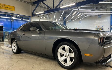 Dodge Challenger III рестайлинг 2, 2014 год, 2 290 000 рублей, 2 фотография