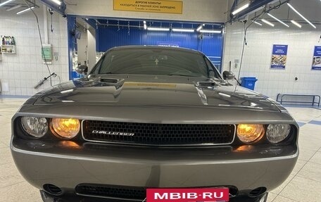 Dodge Challenger III рестайлинг 2, 2014 год, 2 290 000 рублей, 3 фотография