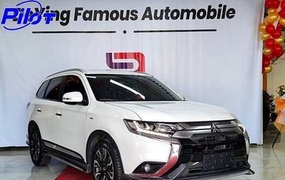 Mitsubishi Outlander III рестайлинг 3, 2021 год, 2 500 000 рублей, 1 фотография