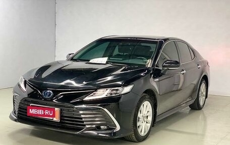 Toyota Camry, 2021 год, 2 450 000 рублей, 4 фотография