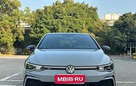 Volkswagen Golf VIII, 2022 год, 2 285 000 рублей, 2 фотография