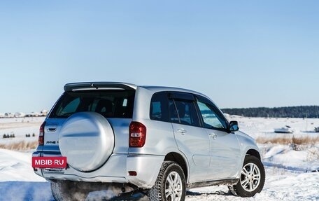 Toyota RAV4, 2003 год, 900 000 рублей, 4 фотография