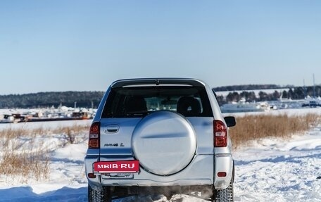 Toyota RAV4, 2003 год, 900 000 рублей, 30 фотография