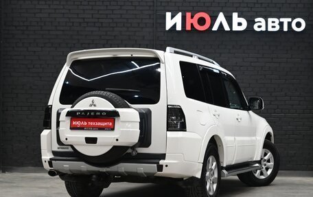 Mitsubishi Pajero IV, 2011 год, 2 080 000 рублей, 8 фотография