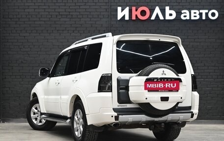 Mitsubishi Pajero IV, 2011 год, 2 080 000 рублей, 7 фотография