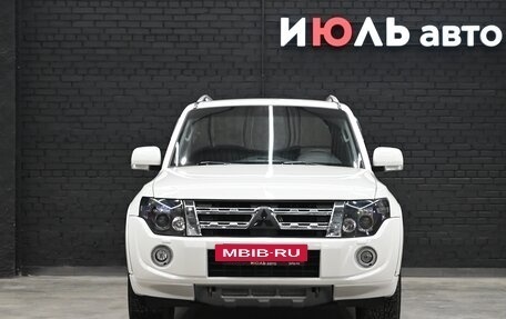 Mitsubishi Pajero IV, 2011 год, 2 080 000 рублей, 2 фотография