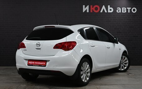 Opel Astra J, 2011 год, 820 000 рублей, 6 фотография