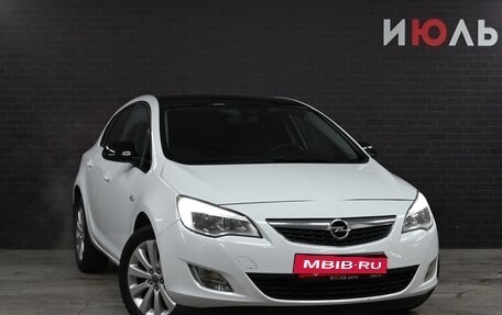 Opel Astra J, 2011 год, 820 000 рублей, 3 фотография