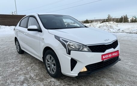 KIA Rio IV, 2021 год, 1 890 000 рублей, 3 фотография