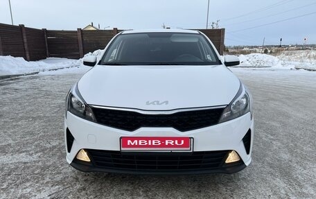 KIA Rio IV, 2021 год, 1 890 000 рублей, 5 фотография