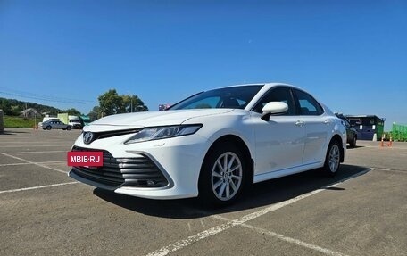 Toyota Camry, 2021 год, 2 940 000 рублей, 6 фотография