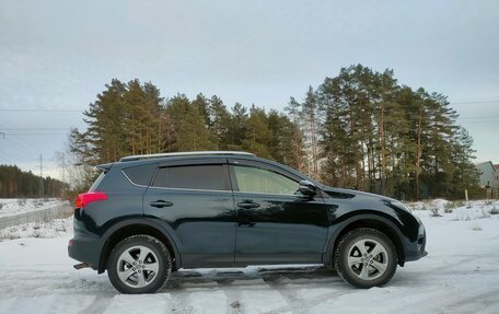 Toyota RAV4, 2015 год, 1 720 000 рублей, 2 фотография