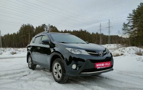 Toyota RAV4, 2015 год, 1 720 000 рублей, 10 фотография