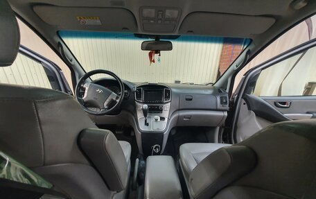 Hyundai Grand Starex Grand Starex I рестайлинг 2, 2017 год, 2 850 000 рублей, 4 фотография