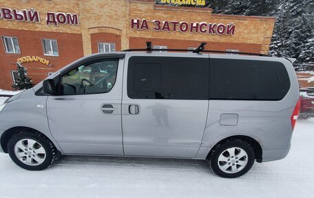 Hyundai Grand Starex Grand Starex I рестайлинг 2, 2017 год, 2 850 000 рублей, 24 фотография