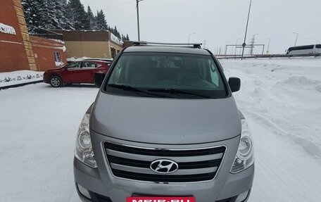 Hyundai Grand Starex Grand Starex I рестайлинг 2, 2017 год, 2 850 000 рублей, 17 фотография