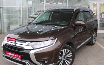 Mitsubishi Outlander III рестайлинг 3, 2021 год, 2 950 000 рублей, 1 фотография