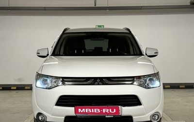 Mitsubishi Outlander III рестайлинг 3, 2013 год, 1 415 000 рублей, 1 фотография