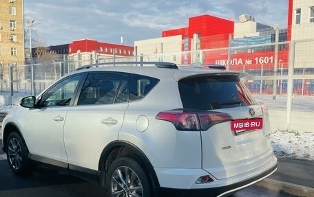 Toyota RAV4, 2016 год, 2 700 000 рублей, 4 фотография