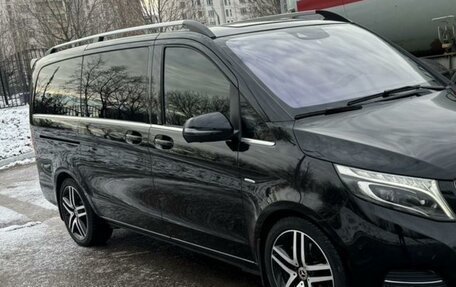 Mercedes-Benz V-Класс, 2017 год, 4 800 000 рублей, 8 фотография