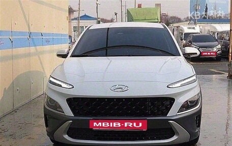 Hyundai Kona I, 2021 год, 1 810 000 рублей, 2 фотография