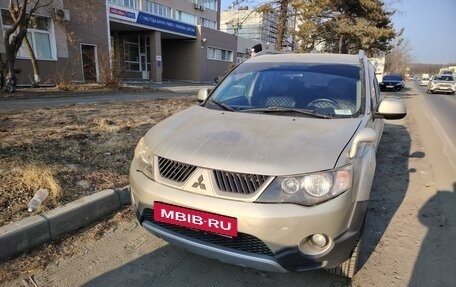 Mitsubishi Outlander III рестайлинг 3, 2008 год, 1 350 000 рублей, 2 фотография