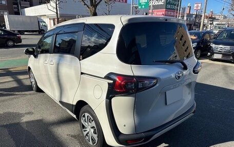 Toyota Sienta II, 2020 год, 1 132 000 рублей, 6 фотография