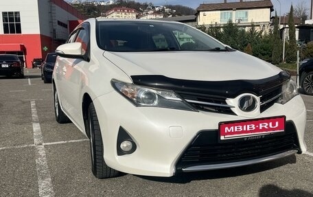 Toyota Auris II, 2013 год, 1 220 000 рублей, 1 фотография