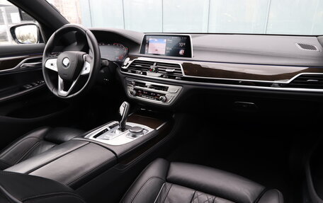 BMW 7 серия, 2020 год, 6 900 000 рублей, 20 фотография