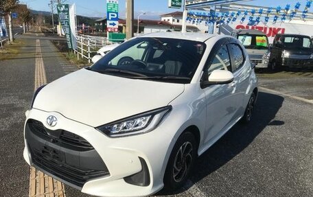 Toyota Yaris, 2021 год, 996 000 рублей, 3 фотография