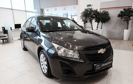 Chevrolet Cruze II, 2014 год, 935 000 рублей, 3 фотография