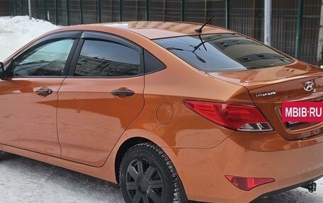 Hyundai Solaris II рестайлинг, 2014 год, 1 000 000 рублей, 6 фотография