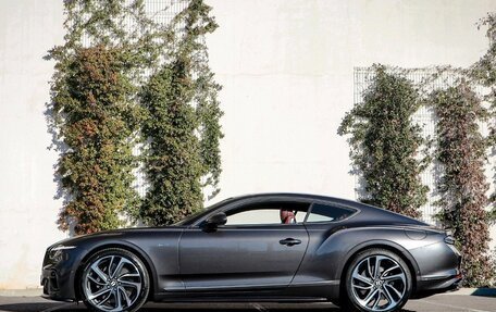 Bentley Continental GT, 2024 год, 47 000 000 рублей, 4 фотография